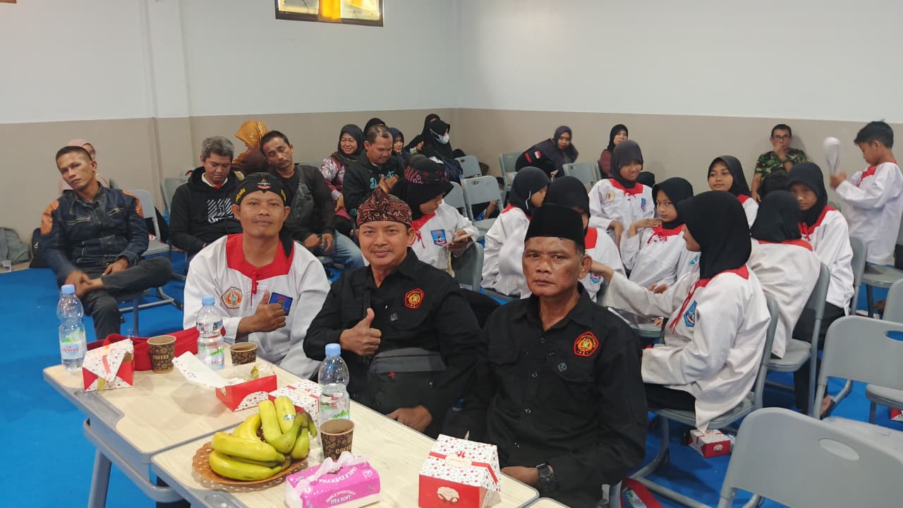 Silaturahim Pengkab IPSI Karawang dan Merpati Putih Perkuat Persatuan Perguruan Pencak Silat