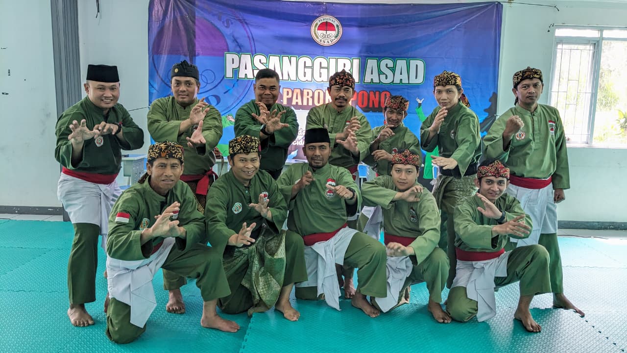 Pasanggiri PERSINAS ASAD Parongpong Putra 2026 Berlangsung Meriah, Padepokan Kancah Raih Juara Umum